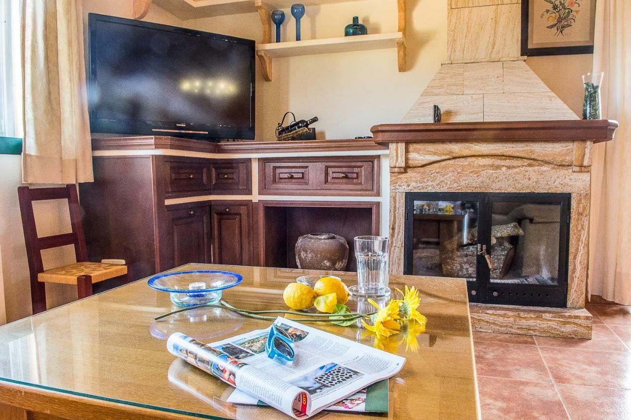 Villa Pula Vinas: Golf Course View Country Villa with Pool Son Servera  Exterior photo